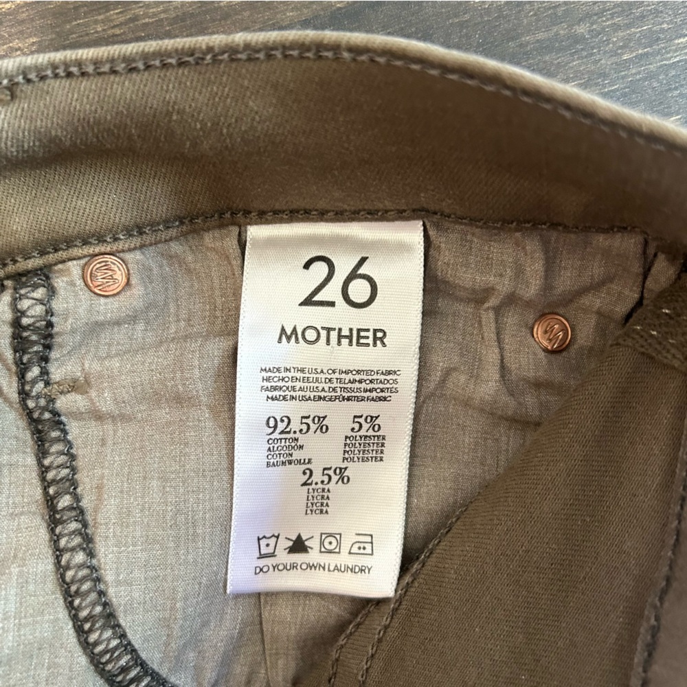 MOTHER Denim + Freja Limited Edition Skinny Jeans in‎ Olive Green Wash - Picture 7 of 10